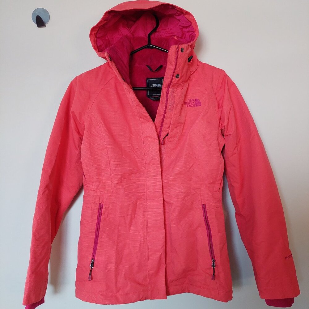 The North‎ Face Women's XS Peach Hyvent Ski Jacket  Removable Hood